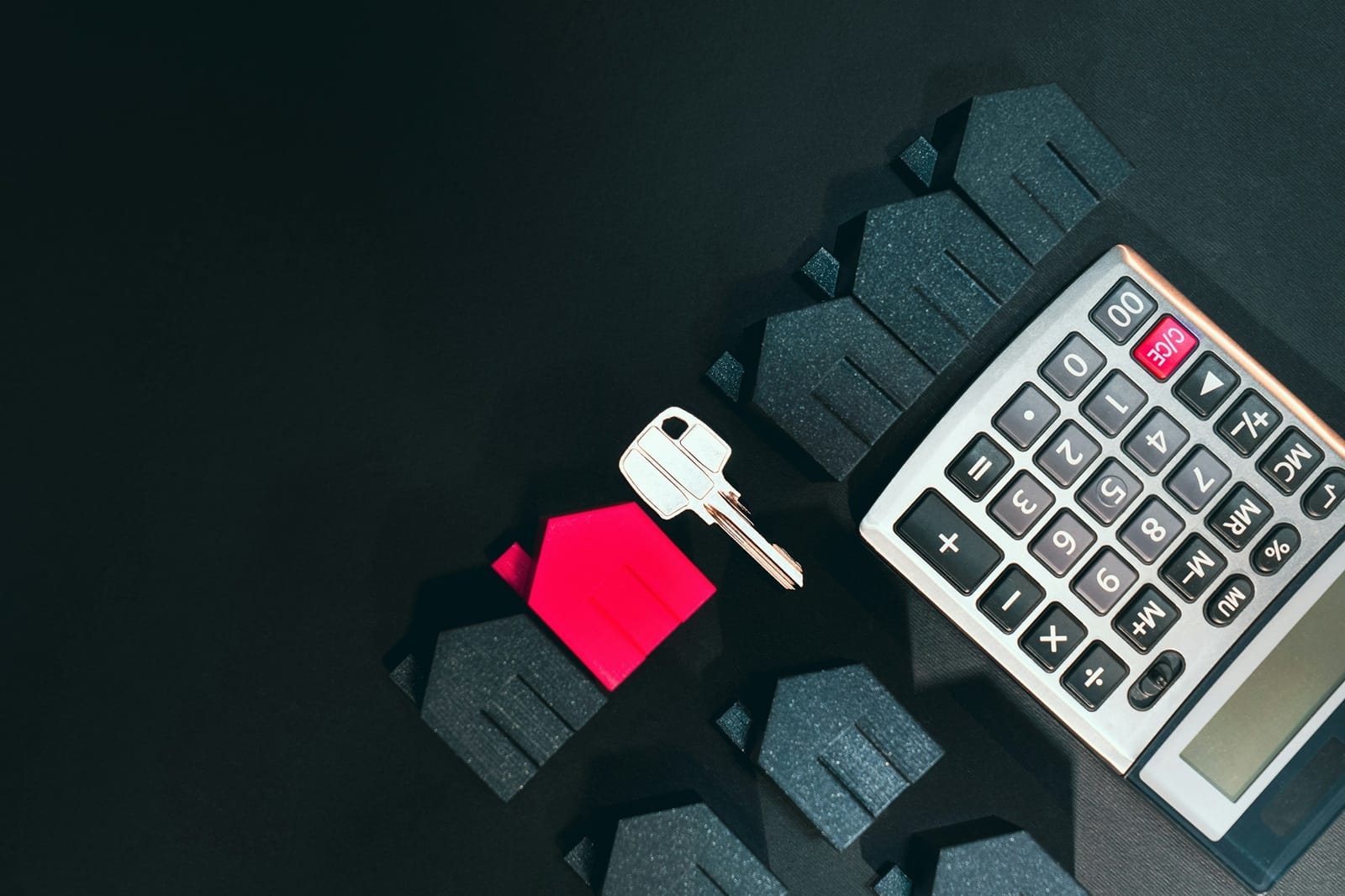 Zwrot kosztów zastępstwa procesowego przy egzekucji wierzytelności hipotecznej – pułapki w planie podziału